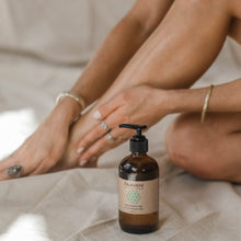 Load image into Gallery viewer, Paavani - Vata Nourishing Body Oil with Ayurvedic Abhyanga Oil for Dry Skin