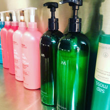 Load image into Gallery viewer, Masami - Mekabu Hydrating Shampoo - Salon Size
